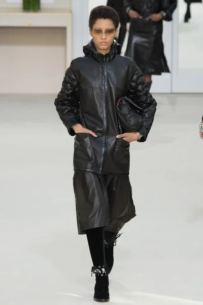 Look 57
